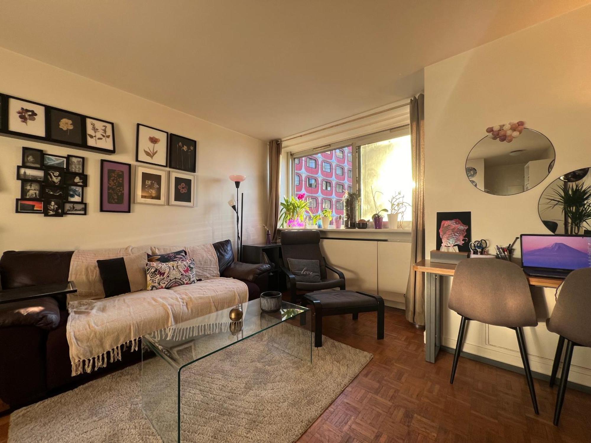 Apartment Tour Reflet 15, A Cozy And Welcoming Home, Just Like Your Own Paris